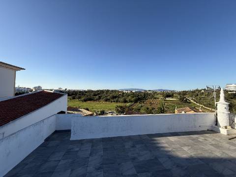 Moradia em Alvor com apartamentos independentes