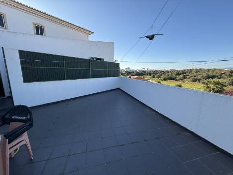 Moradia em Alvor com apartamentos independentes