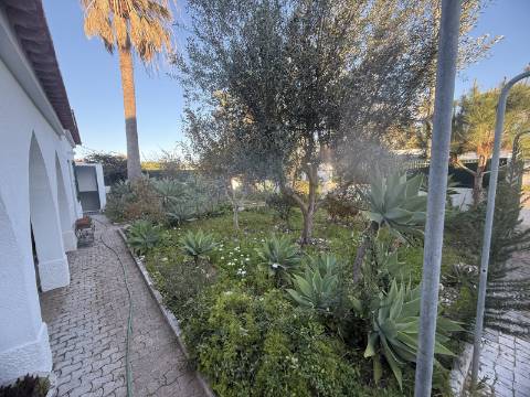 Moradia em Alvor com apartamentos independentes
