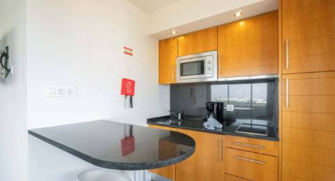 Apartamento T0 com vista mar em Alvor