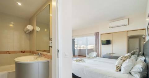 Apartamento T0 com vista mar em Alvor