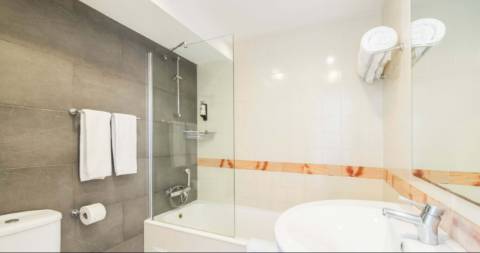 Apartamento T0 com vista mar em Alvor