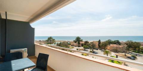Apartamento T0 com vista mar a 300 metros da praia de Alvor TURISTICO