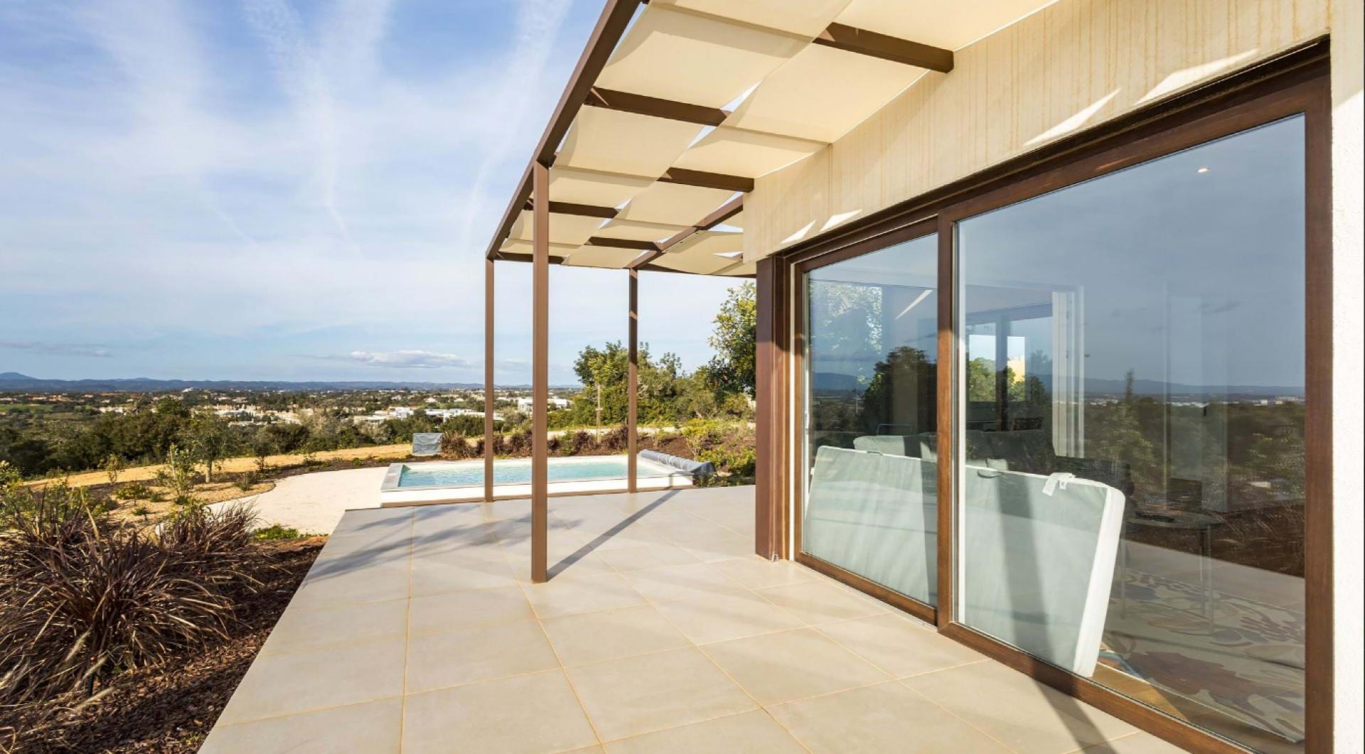 Moradia geminada T1+2 com piscina - Ferragudo