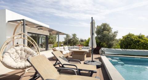 Moradia geminada T1+2 com piscina - Ferragudo