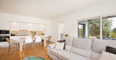 Moradia geminada T1+2 com piscina - Ferragudo