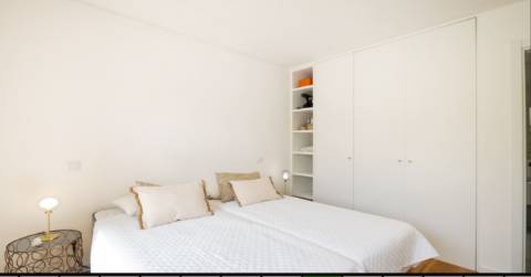 Moradia geminada T1+2 com piscina - Ferragudo