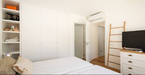 Moradia geminada T1+2 com piscina - Ferragudo