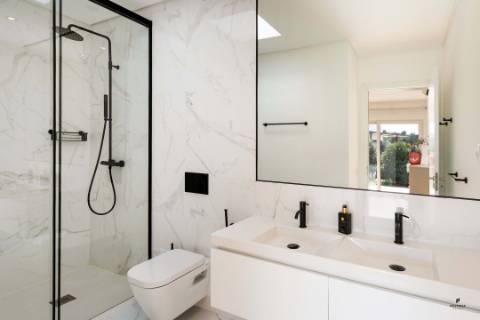 Moradia com piscina em Ferragudo inserida num Golf Resort