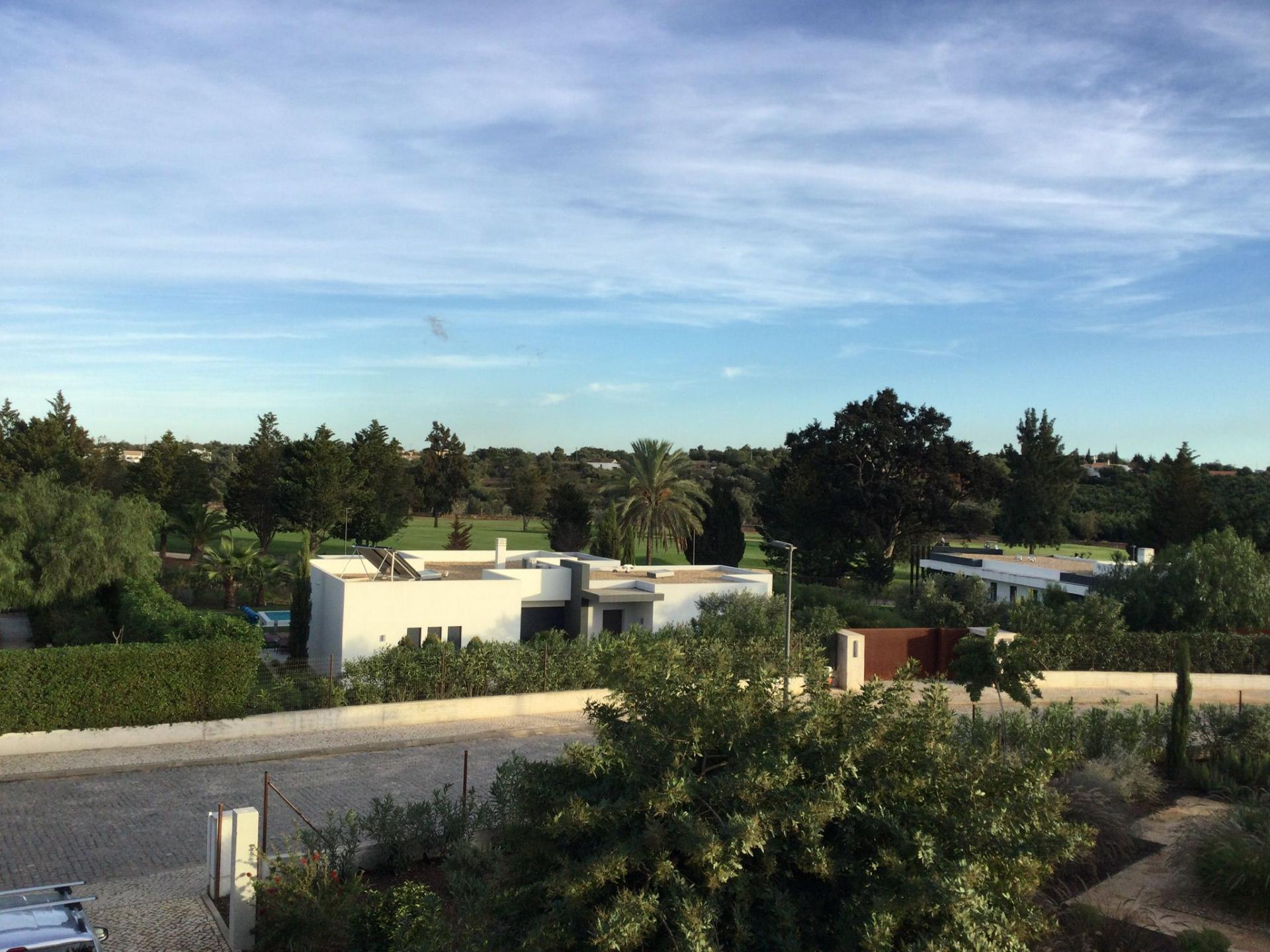 Moradia T2 com piscina comum em Golf Resort em Silves