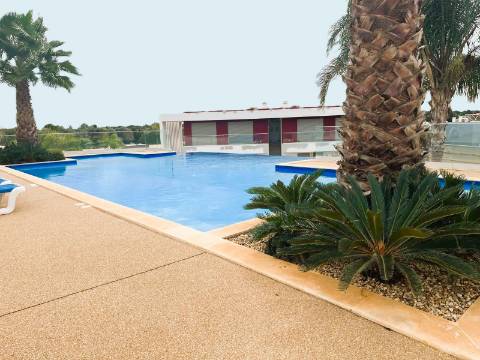 Moradia T2 com piscina comum em Golf Resort em Silves