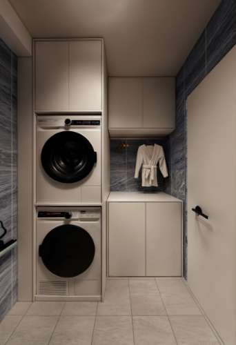 Moradia T5 isolada (A+) com 4 WC, varandas amplas, jardim relvado, garagem e vista desafogada.