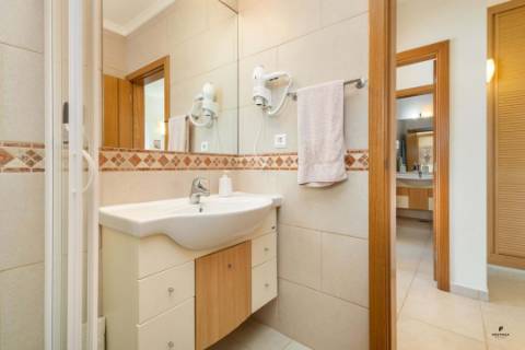 Apartamento T2 situado em Vale da Pinta, Carvoeiro