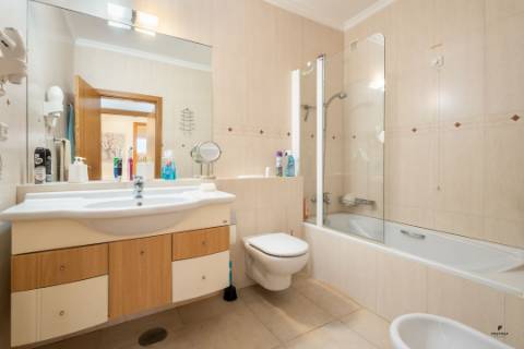 Apartamento T2 situado em Vale da Pinta, Carvoeiro