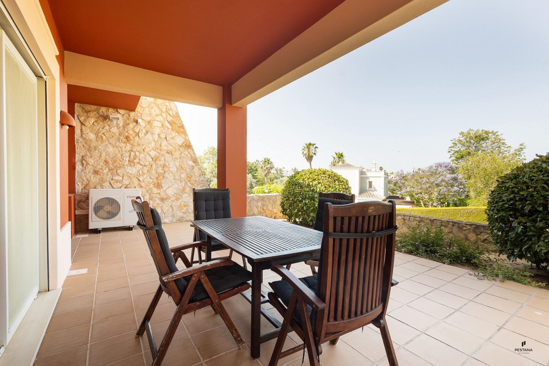 Apartamento T2 situado em Vale da Pinta, Carvoeiro