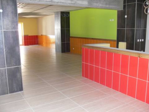 Restaurante em Ferragudo situado no centro de Ferragudo, perto da Marina.