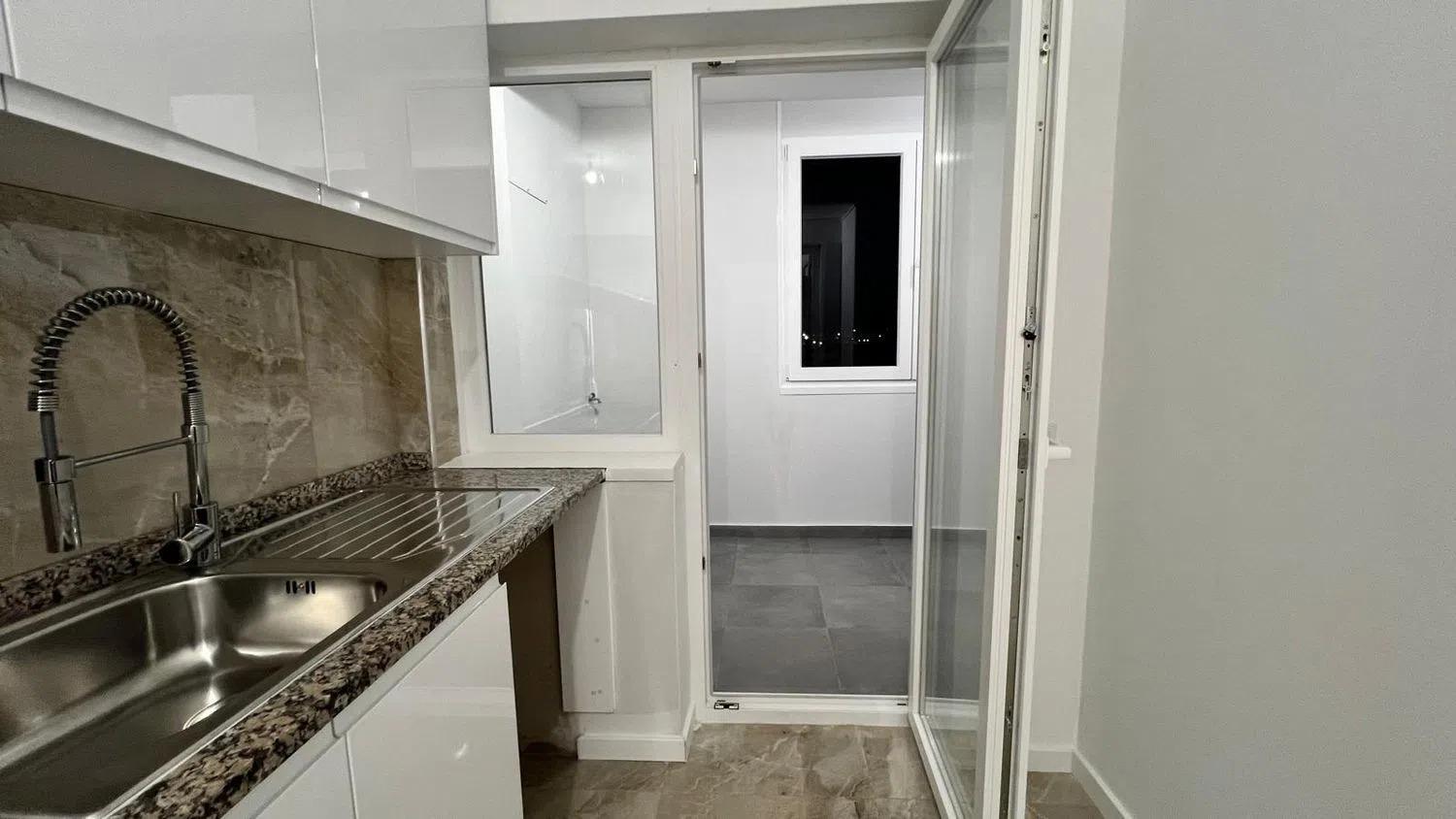 Apartamento T3 na Avenida 25 de Abril
