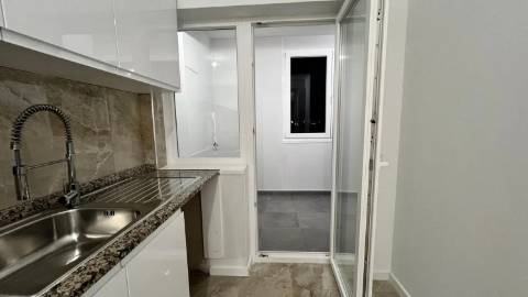 Apartamento T3 na Avenida 25 de Abril
