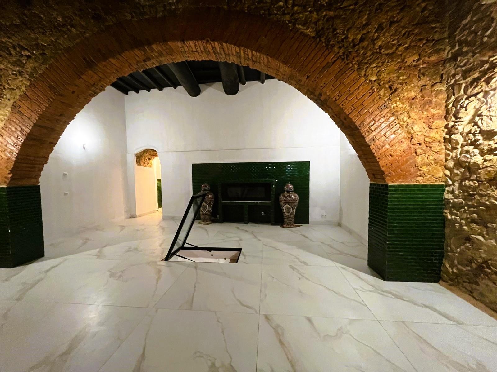 Oportunidade Exclusiva de Investimento - Conjunto de Dois Prédios Totalmente Renovados em Portimão