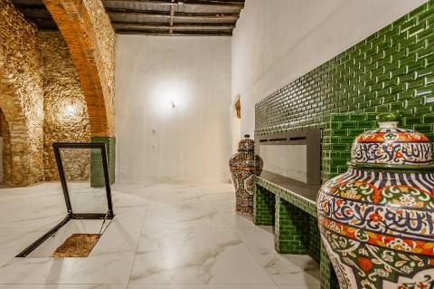 Oportunidade Exclusiva de Investimento - Conjunto de Dois Prédios Totalmente Renovados em Portimão