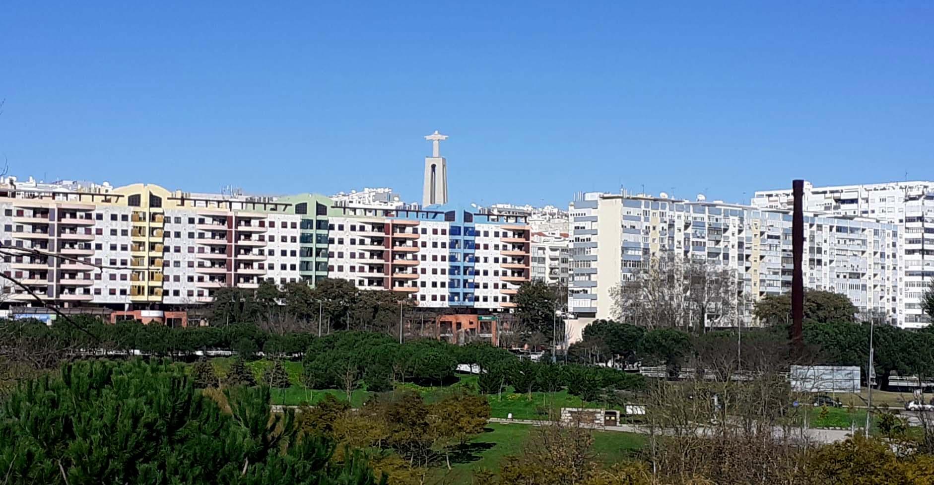 Apartamento T3 em Almada, Laranjeiro