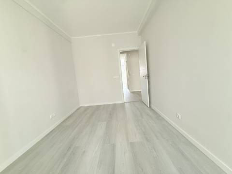 Apartamento T2 em Oeiras, Lisboa
