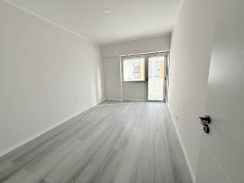 Apartamento T2 em Oeiras, Lisboa