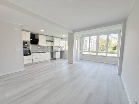 Apartamento T2 em Oeiras, Lisboa