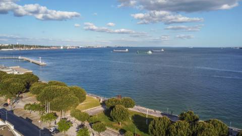 Apartamento T3 de Luxo com Vista Mar e Tróia a 200m da Praia - Saboaria, Setúbal