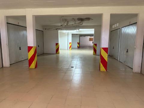 Garagem Box no Monte Belo Norte