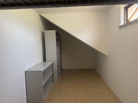 Garagem Box no Monte Belo Norte