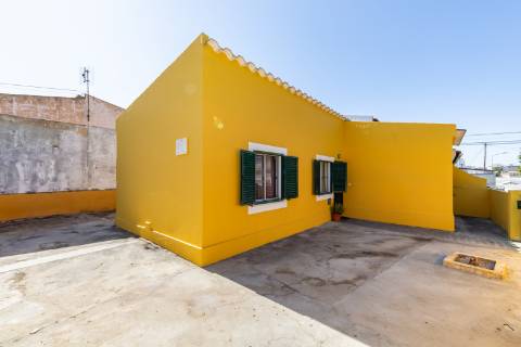 Moradia T2 no Bairro dos Pinheirinhos em Setúbal