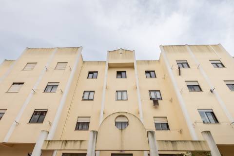 Apartamento T3 com garagem no Bairro São Gabriel em Setúbal