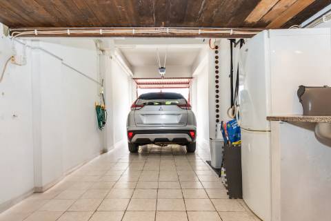 Apartamento T3 com garagem no Bairro São Gabriel em Setúbal