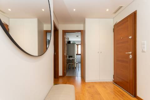 Apartamento T2 à venda na Quinta do Conventinho, Loures