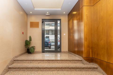 Apartamento T2 à venda na Quinta do Conventinho, Loures