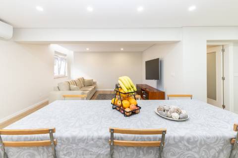 Apartamento T2 nas Manteigadas, Setúbal - Com muita luz natural