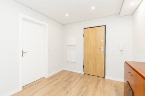 Apartamento T2 nas Manteigadas, Setúbal - Com muita luz natural