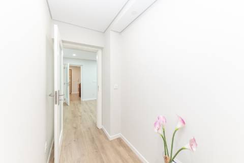 Apartamento T2 nas Manteigadas, Setúbal - Com muita luz natural