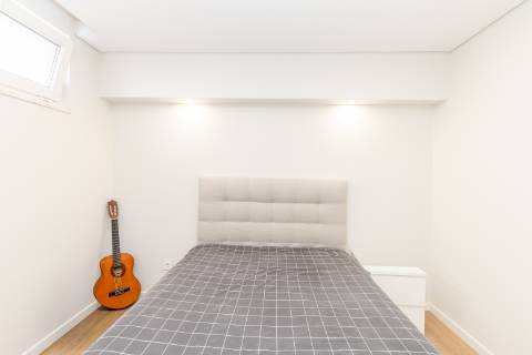 Apartamento T2 nas Manteigadas, Setúbal - Com muita luz natural