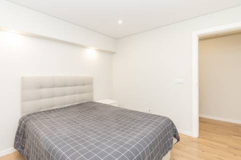 Apartamento T2 nas Manteigadas, Setúbal - Com muita luz natural