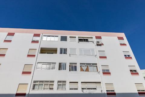 Apartamento T2 nas Manteigadas, Setúbal - Com muita luz natural