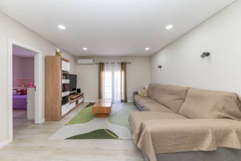 Moradia T3 Geminada em Vendas de Azeitão