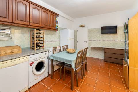 Moradia T3 Geminada em Vendas de Azeitão