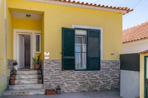 Moradia T3 Geminada em Vendas de Azeitão