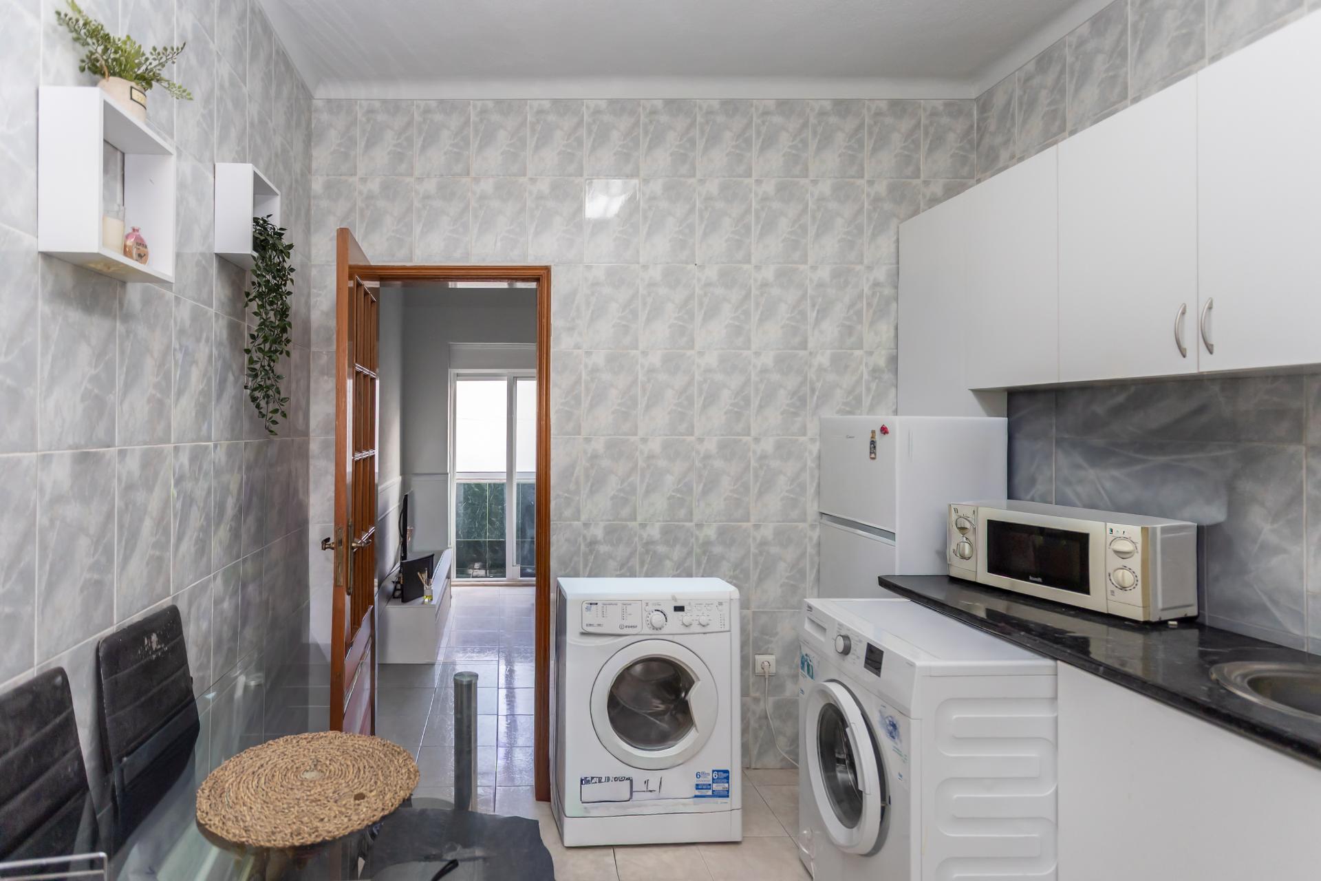 Apartamento T1 com Varanda na Moita | Baixa da Banheira