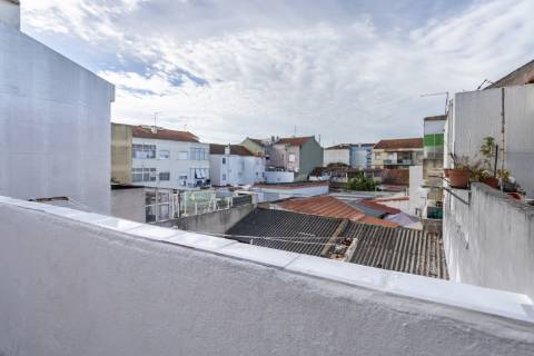 Apartamento T1 com Varanda na Moita | Baixa da Banheira