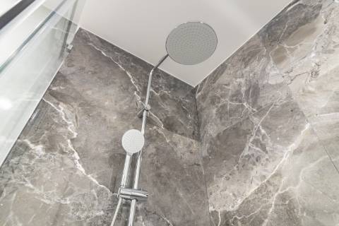 Apartamento T3 Remodelado com zona exterior comum junto ao parque em Vanicelos, Setúbal