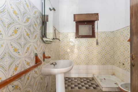 Lote Terreno Sarilhos Grandes junto à nacional, Montijo