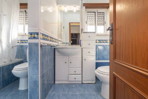 Apartamento T3 no Vale do Cobro com 128m²